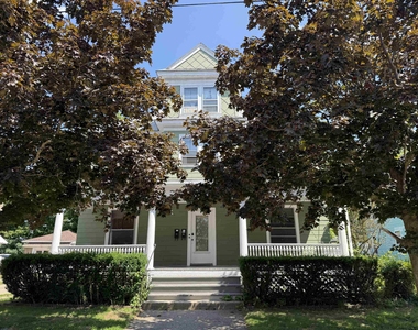 61 George - Photo Thumbnail 2