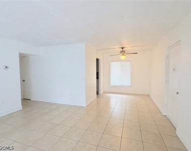 1830 Maravilla Avenue - Photo Thumbnail 8