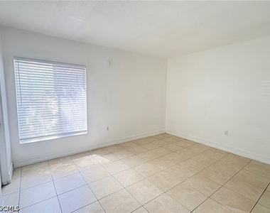 1830 Maravilla Avenue - Photo Thumbnail 18