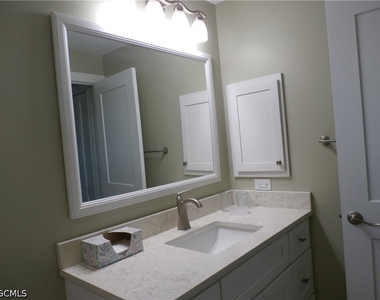 11140 Caravel Circle - Photo Thumbnail 9