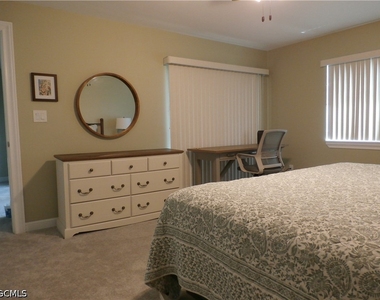 11140 Caravel Circle - Photo Thumbnail 14