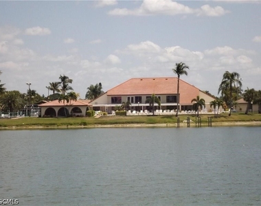 11140 Caravel Circle - Photo Thumbnail 22