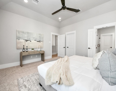 1102 Mansfield Street - Photo Thumbnail 25