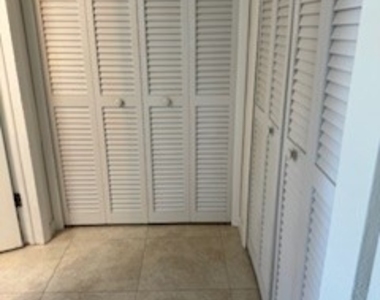 5365 Delano Court - Photo Thumbnail 6