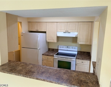 2905 Winkler Avenue - Photo Thumbnail 1