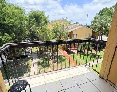 2905 Winkler Avenue - Photo Thumbnail 13