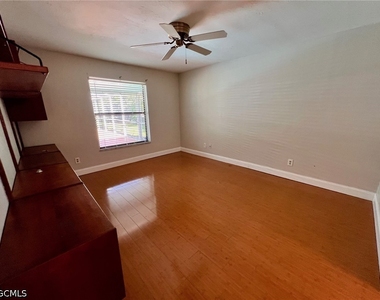 4116 Sw 9th Place - Photo Thumbnail 10