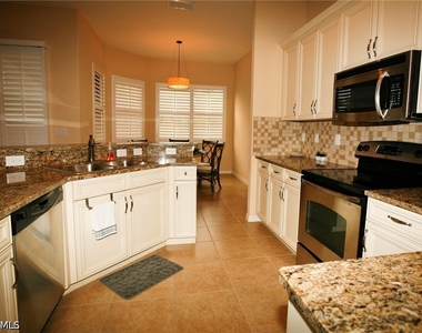 11070 Esteban Drive - Photo Thumbnail 5