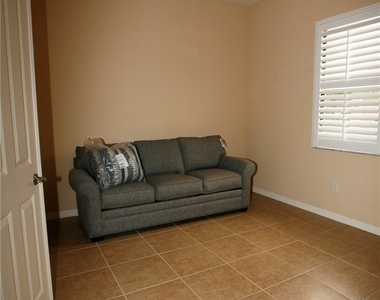 11070 Esteban Drive - Photo Thumbnail 13