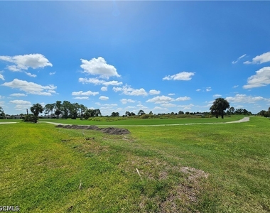 20501 Hazelnut Court S - Photo Thumbnail 29