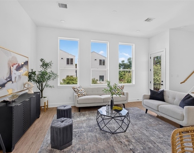835 Rachel Street - Photo Thumbnail 6
