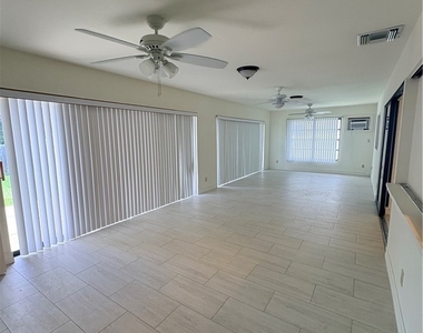 5113 Chiquita Boulevard S - Photo Thumbnail 6