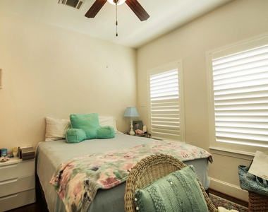 964 W 24th Street - Photo Thumbnail 13