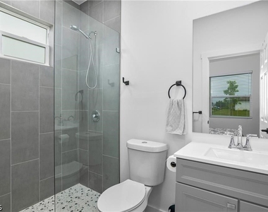 4717 25th Street Sw - Photo Thumbnail 11