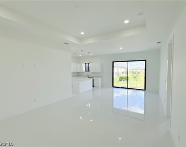 4113 Nw 34th Lane - Photo Thumbnail 8