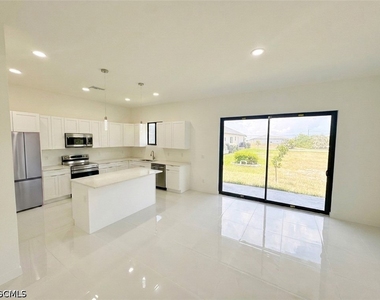 4113 Nw 34th Lane - Photo Thumbnail 9