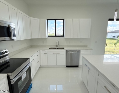 4113 Nw 34th Lane - Photo Thumbnail 12