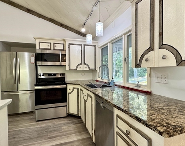 22 Hillside - Photo Thumbnail 11