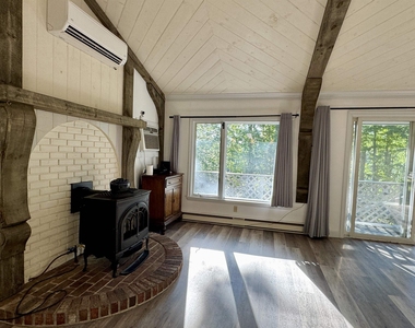22 Hillside - Photo Thumbnail 5