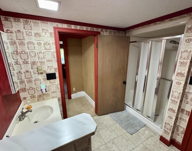 22 Hillside - Photo Thumbnail 35
