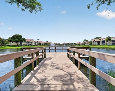 8336 Charter Club Circle - Photo Thumbnail 31