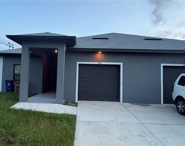 4745 26th Street Sw - Photo Thumbnail 3