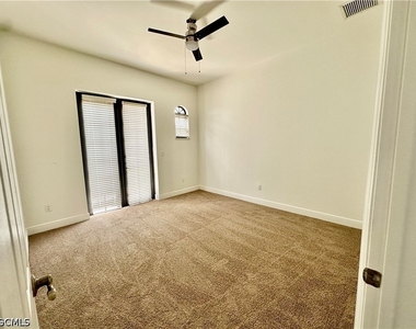 4910 Sw 17th Place - Photo Thumbnail 10