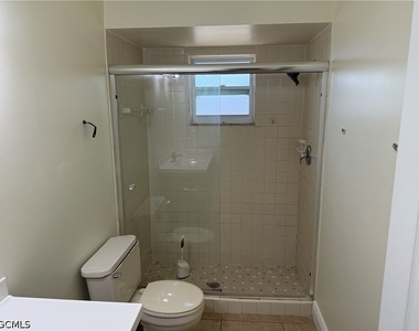 1225 Se 24th Avenue - Photo Thumbnail 12