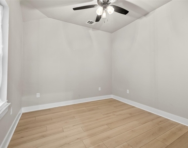2406 Truxillo Street - Photo Thumbnail 14