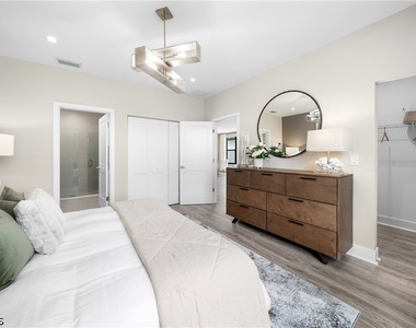 13092 Georges Cay Place - Photo Thumbnail 12