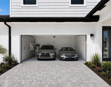 10954 Preachers Cove Lane - Photo Thumbnail 14