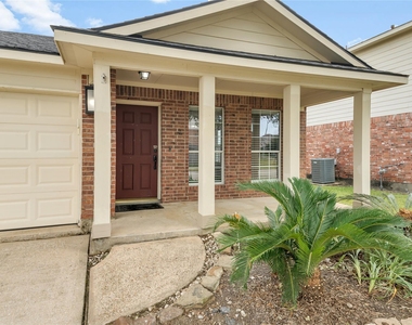 10515 Evergreen Street - Photo Thumbnail 2
