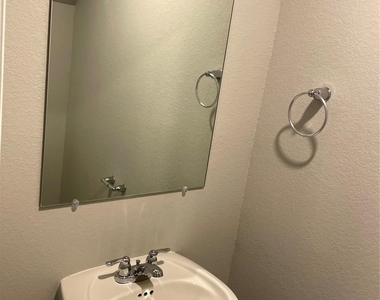 25530 Valverdant Court - Photo Thumbnail 10