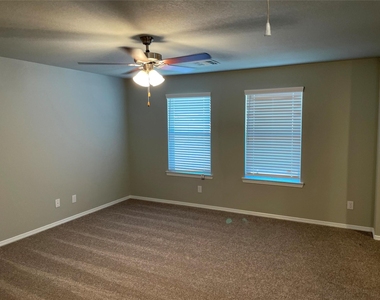 25530 Valverdant Court - Photo Thumbnail 13