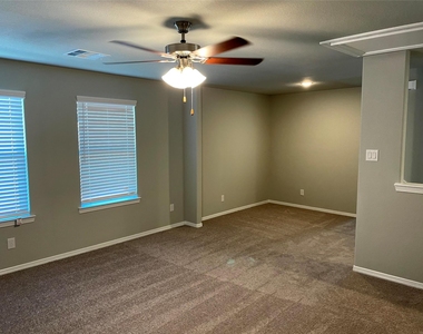 25530 Valverdant Court - Photo Thumbnail 14