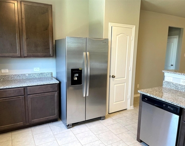 25530 Valverdant Court - Photo Thumbnail 4