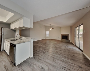 31 S White Pebble Court - Photo Thumbnail 3