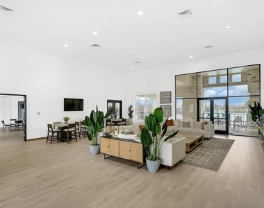 3831 Turnpike Drive - Photo Thumbnail 22