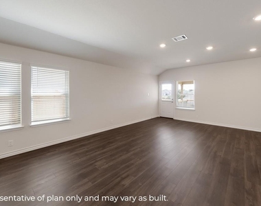 3831 Turnpike Drive - Photo Thumbnail 7