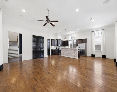 3219 Maxroy Street - Photo Thumbnail 13
