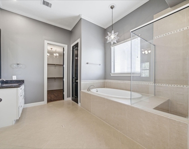 3219 Maxroy Street - Photo Thumbnail 16