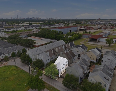 3219 Maxroy Street - Photo Thumbnail 5