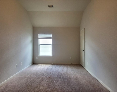 24818 Mason Trail - Photo Thumbnail 14