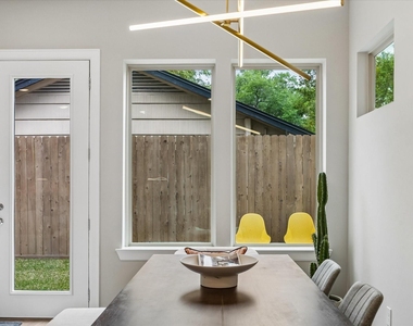 5205 Amber Sunrise Drive - Photo Thumbnail 9
