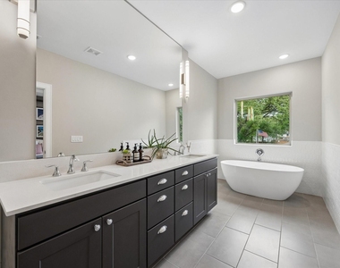 5205 Amber Sunrise Drive - Photo Thumbnail 24