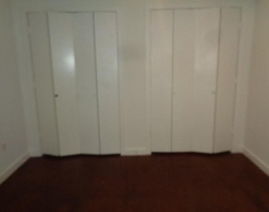 117 Willard Street - Photo Thumbnail 14