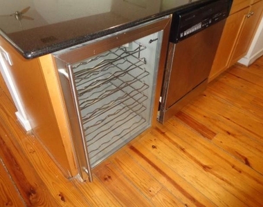 117 Willard Street - Photo Thumbnail 7
