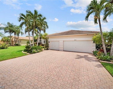 1034 Port Orange Way - Photo Thumbnail 4