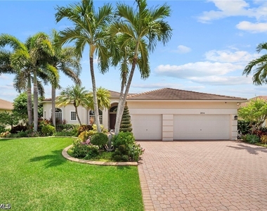 1034 Port Orange Way - Photo Thumbnail 3