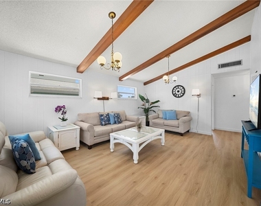 27815 Hickory Boulevard - Photo Thumbnail 6